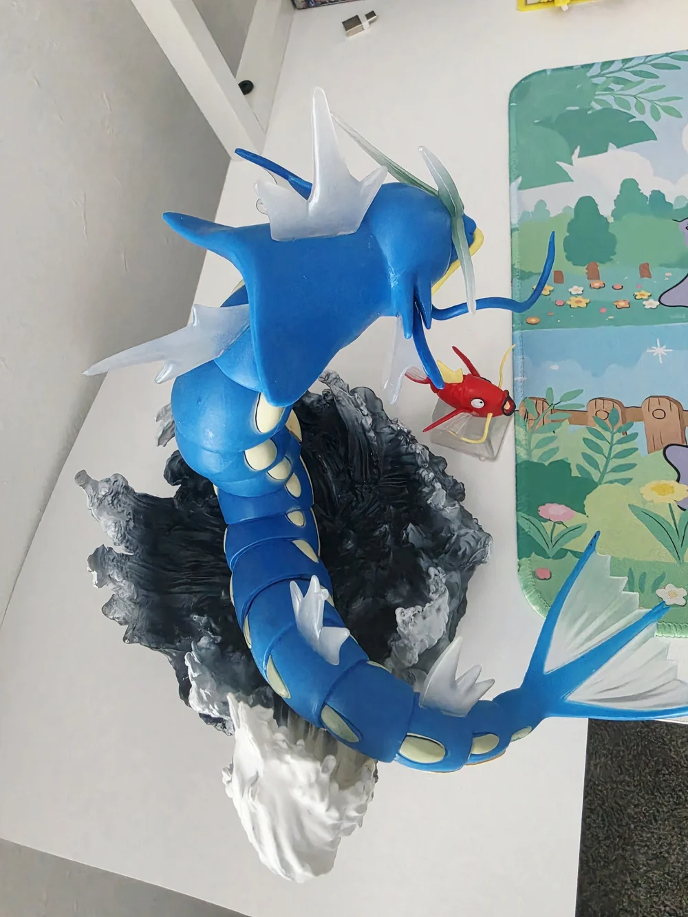 Gyarados & Magikarp Pokemon Decor Figurine Evolution Set